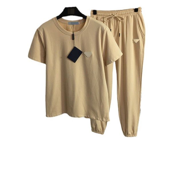 women tracksuits two pieces sets female crewneck short sleeve pants with letters side for lady slim jumpers triangle womens tracksuit autunm, Gray
women tracksuits two pieces sets female crewneck short sleeve pants with letters side for lady slim jumpers triangle womens tracksuit autunm, Gray