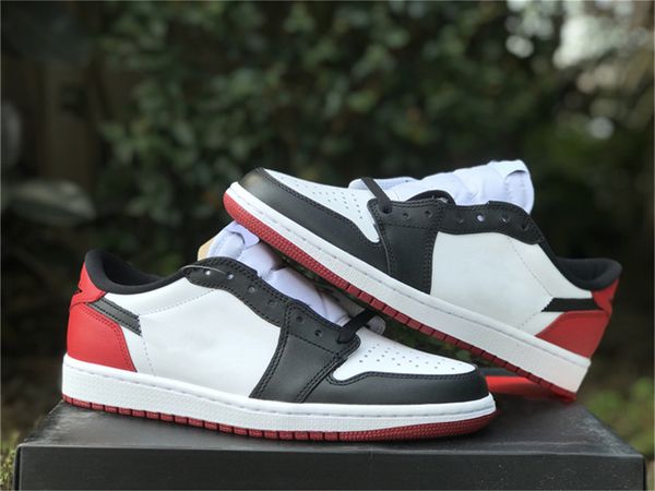 2023 authentic 1 low og black toe athletic shoes sail black atmosphere grey white varsity red wmns unc chicago outdoor sneakers with box, White;red
2023 authentic 1 low og black toe athletic shoes sail black atmosphere grey white varsity red wmns unc chicago outdoor sneakers with box, White;red