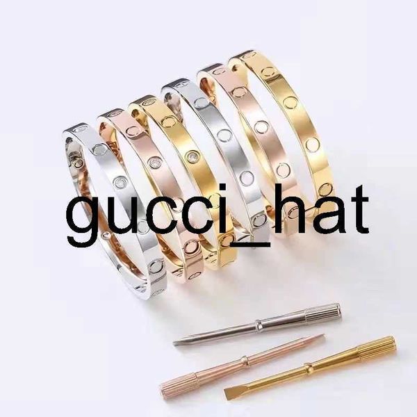 designer bracelet titanium steel bracelet classic bracelet fashion men's and women's bracelet 18k gold jewelry valentine's da, Black
designer bracelet titanium steel bracelet classic bracelet fashion men's and women's bracelet 18k gold jewelry valentine's da, Black