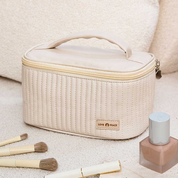cosmetic bags cases fashionable open cover makeup bag with portable pu storage travel toiletries handbag 230704
cosmetic bags cases fashionable open cover makeup bag with portable pu storage travel toiletries handbag 230704