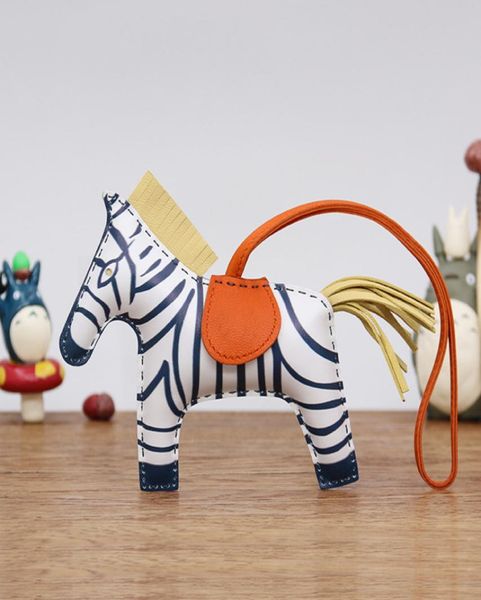 brand new zebra charm handmade real sheep horse bag pendant leather handbag ornament keychains woman accessory 6905390, Slivery;golden
brand new zebra charm handmade real sheep horse bag pendant leather handbag ornament keychains woman accessory 6905390, Slivery;golden