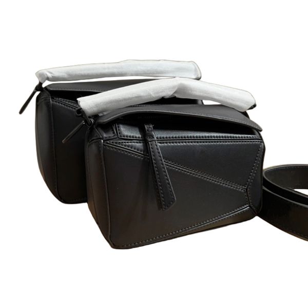 luxury fashion designer bag handbag shoulder shoulder luxury designer handbag belt lady handbag leather bag flip messenger bag original wall
luxury fashion designer bag handbag shoulder shoulder luxury designer handbag belt lady handbag leather bag flip messenger bag original wall