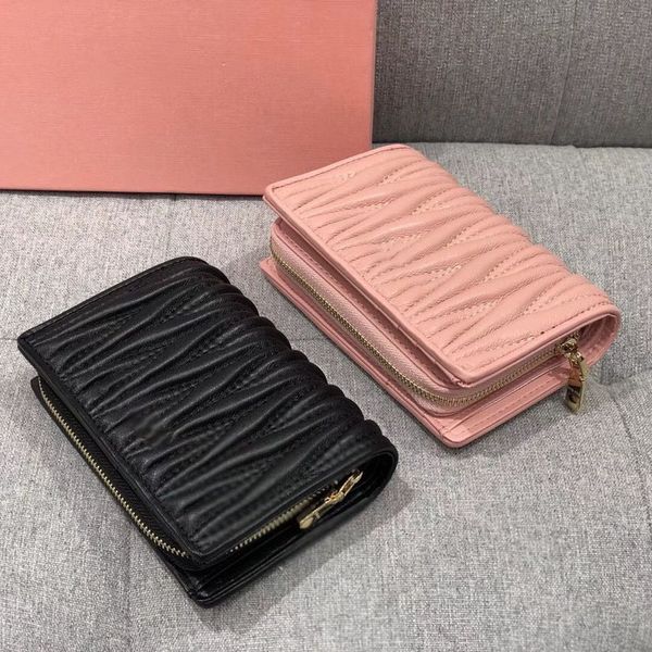 luxury mius purse small matelasse nappa leather purse designer woman fashion purse designer luxury wallet, Red;black
luxury mius purse small matelasse nappa leather purse designer woman fashion purse designer luxury wallet, Red;black
