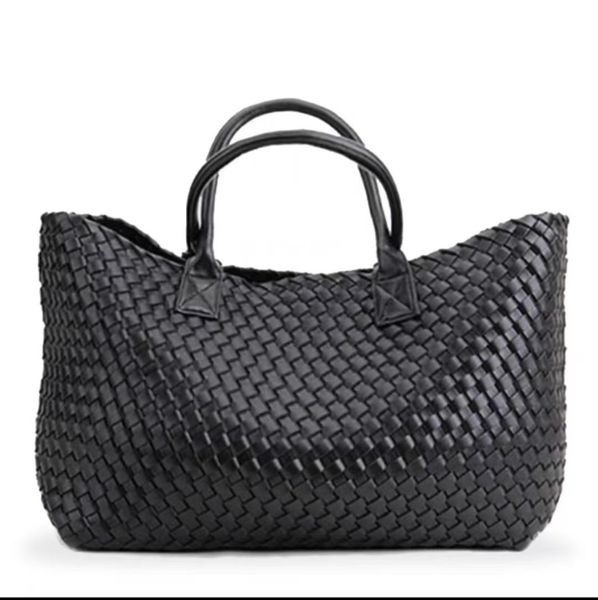 luxury handbag designer bag the tote bag shouder crossbody bags leather women bag braid leather bags handbag designer lady clutch purse shou
luxury handbag designer bag the tote bag shouder crossbody bags leather women bag braid leather bags handbag designer lady clutch purse shou