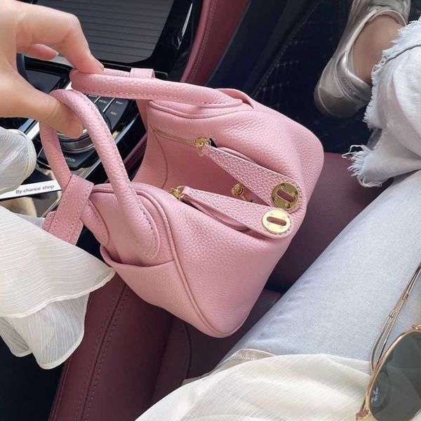 factory wholesale designer h ermes totes handbags 2023 new layer cow leather lychee pattern bag doctor's women's shoulder handbag
factory wholesale designer h ermes totes handbags 2023 new layer cow leather lychee pattern bag doctor's women's shoulder handbag