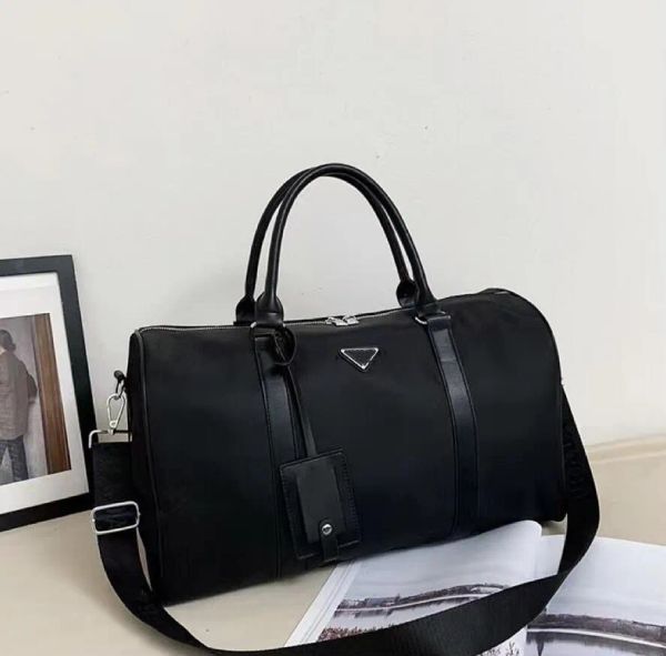 new fashion travel bags nylon handbags large capacity holdall carry on luggages duffel bags luxury men luggage gentleman commerce
new fashion travel bags nylon handbags large capacity holdall carry on luggages duffel bags luxury men luggage gentleman commerce
