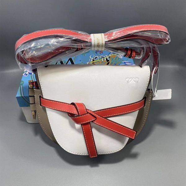 r saddles bags lowe brand single shoulder handbag women's leather clamshell wallet bow semi-circular crossbody bag
r saddles bags lowe brand single shoulder handbag women's leather clamshell wallet bow semi-circular crossbody bag