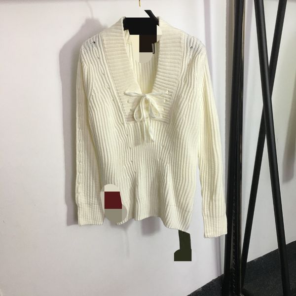 719 2023 autumn runway summer brand same style sweater striped long sleeve crew neck beads black fashion clothes womens meiyi20234828, White;black
719 2023 autumn runway summer brand same style sweater striped long sleeve crew neck beads black fashion clothes womens meiyi20234828, White;black