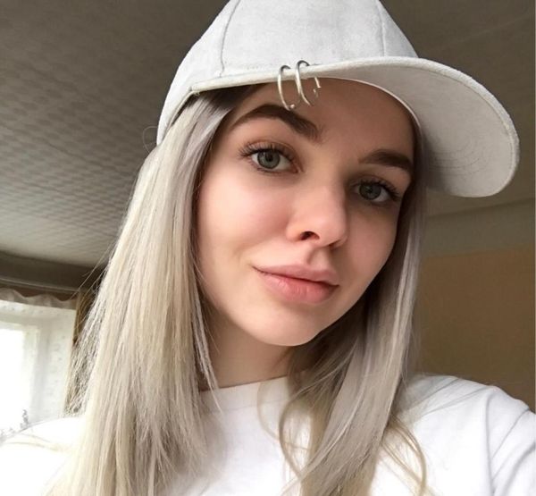 xuyijun athletic gd solid ring safety pin curved hats baseba cap men women suede snapback caps casquette gorras1577434, Black;white
xuyijun athletic gd solid ring safety pin curved hats baseba cap men women suede snapback caps casquette gorras1577434, Black;white