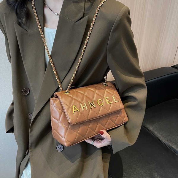 handbag designer 2023 high grade handbag for women's grandeur and versatility. embroidered thread diamond grid small textured one shoul
handbag designer 2023 high grade handbag for women's grandeur and versatility. embroidered thread diamond grid small textured one shoul
