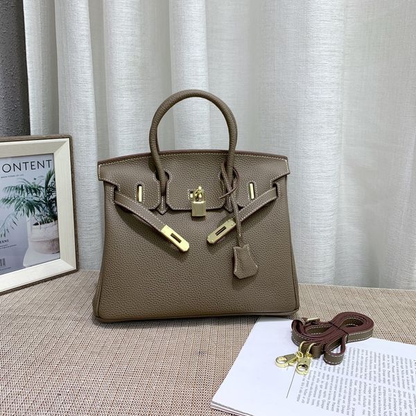 classic womens handbags birkin tote bag travel alma bb shoulder bags 10a lychee pattern cowhide large capacity ladies handbag brand designer
classic womens handbags birkin tote bag travel alma bb shoulder bags 10a lychee pattern cowhide large capacity ladies handbag brand designer
