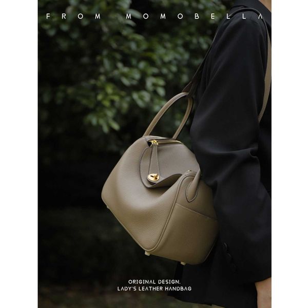 factory wholesale designer h ermes totes handbags doctor's scalp layer cowhide real leather bag mother's 's portable one shou
factory wholesale designer h ermes totes handbags doctor's scalp layer cowhide real leather bag mother's 's portable one shou