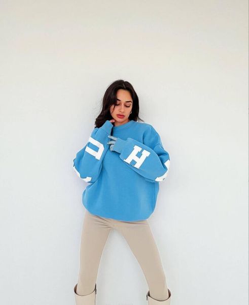 women's sweatshirts 2023 autumn new fashion casual women's sweater letter printed round neck pullover women's sweaters, Black
women's sweatshirts 2023 autumn new fashion casual women's sweater letter printed round neck pullover women's sweaters, Black