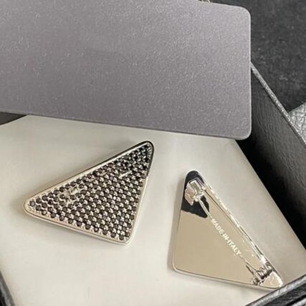 luxury diamond brooches design broochs new pins brooch for woman man broochs fashion accessories supply, Gray
luxury diamond brooches design broochs new pins brooch for woman man broochs fashion accessories supply, Gray