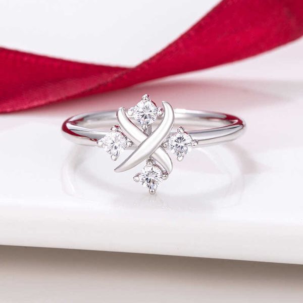 eller tiffay's new cross ring women's 4 diamond zircon fashion x-shaped 925 silver light luxury and simple design with logo
eller tiffay's new cross ring women's 4 diamond zircon fashion x-shaped 925 silver light luxury and simple design with logo