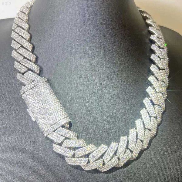 2023 crazy design 20mm width cuban chain iced out moissanite custom silver cuban necklace
2023 crazy design 20mm width cuban chain iced out moissanite custom silver cuban necklace