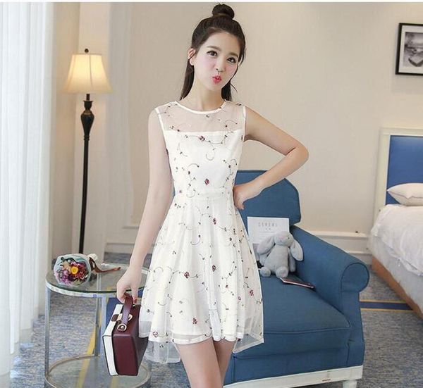 korean embroidery lace vest elegant perspective european root yarn sleeveless dress short before the long tuxedo fashion flare1871391, White;black
korean embroidery lace vest elegant perspective european root yarn sleeveless dress short before the long tuxedo fashion flare1871391, White;black