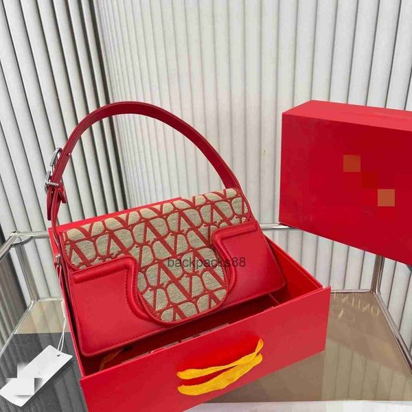 designer women luxurys cowhide bags handbag shoulder underarm bag color loco bag vsling crossbody clutch 18tp
designer women luxurys cowhide bags handbag shoulder underarm bag color loco bag vsling crossbody clutch 18tp