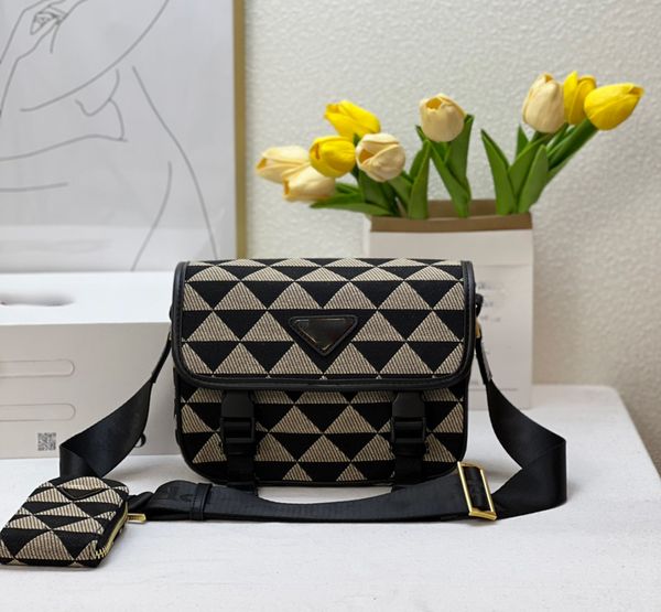 messenger bag designer bag oblique camera bag messenger bag fashion women's handbag purse embroidered fabric flap purse triangle patter
messenger bag designer bag oblique camera bag messenger bag fashion women's handbag purse embroidered fabric flap purse triangle patter