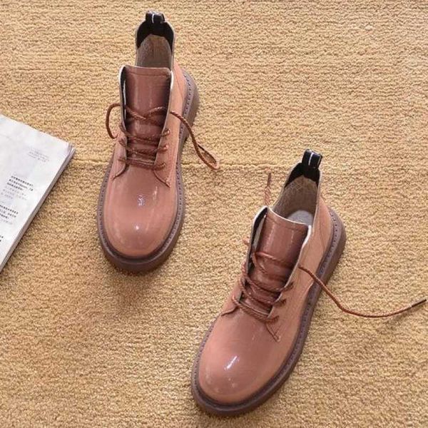 2023 new spring and autumn flat heel short boots single boot sleeve fashion lacquer leather thick sole shoes ankle female 230720, Black
2023 new spring and autumn flat heel short boots single boot sleeve fashion lacquer leather thick sole shoes ankle female 230720, Black