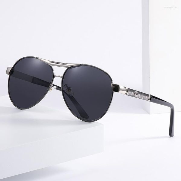 sunglasses men's polarized fishing uv resistant day and night color changing driving glasses, White;black
sunglasses men's polarized fishing uv resistant day and night color changing driving glasses, White;black