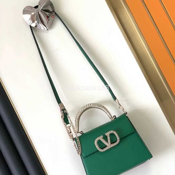 designer women bags diamond luxurys handbag beauty inlaid metal handle women's handheld shoulder crossbody casual tote bag 2t39
designer women bags diamond luxurys handbag beauty inlaid metal handle women's handheld shoulder crossbody casual tote bag 2t39