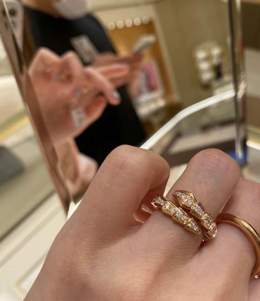 luxury designer rings pure color diamond set snake ring fashion temperament valentine's day gift ring designer jewelry trendy, Silver
luxury designer rings pure color diamond set snake ring fashion temperament valentine's day gift ring designer jewelry trendy, Silver