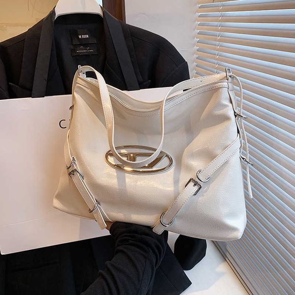 evening bags dingdang large capacity tote leisure spicy girl style motorcycle one shoulder underarm women's versatile trendy bag
evening bags dingdang large capacity tote leisure spicy girl style motorcycle one shoulder underarm women's versatile trendy bag