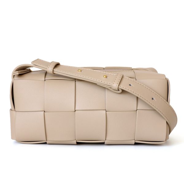 9a vintage woven leather large capacity crossbody bag handmade shoulder bag fashion pillow bag women's bag
9a vintage woven leather large capacity crossbody bag handmade shoulder bag fashion pillow bag women's bag