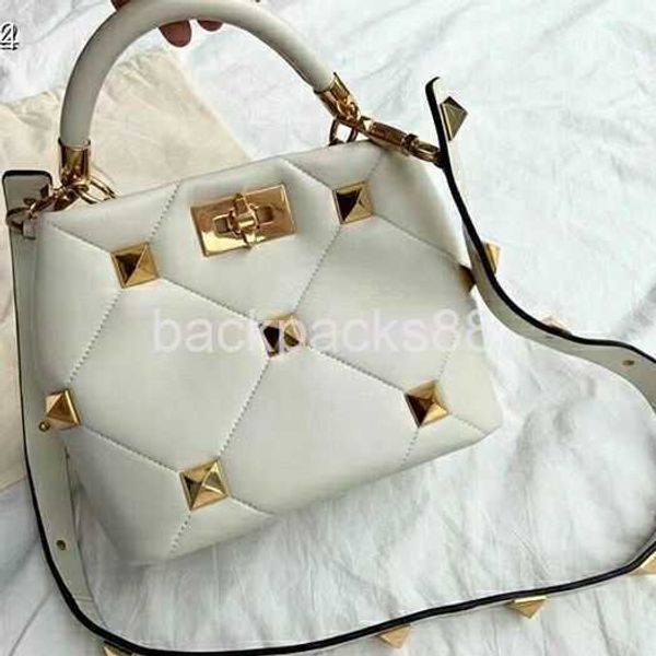 bags color luxurys designer quilted handbag women stitching outline diamond pattern portable shoulder women's chain tote bag ub38
bags color luxurys designer quilted handbag women stitching outline diamond pattern portable shoulder women's chain tote bag ub38