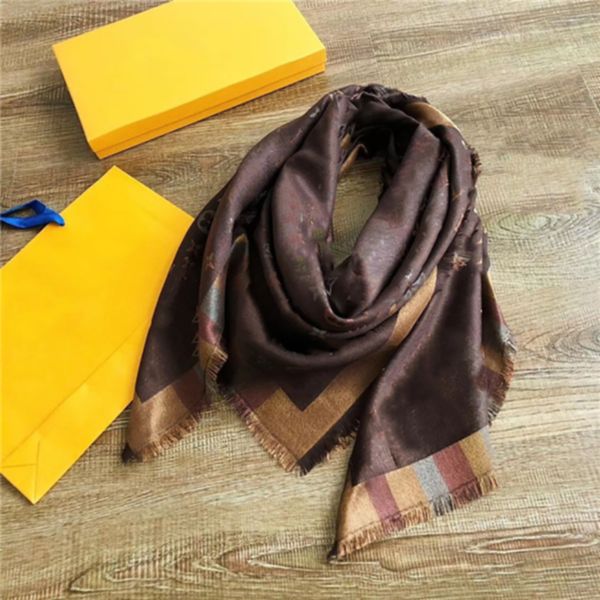 scarf colored shining gold thread wool jacquard scarves all seasons scarfs classic men's and women's square 140x140cm, Blue;gray
scarf colored shining gold thread wool jacquard scarves all seasons scarfs classic men's and women's square 140x140cm, Blue;gray