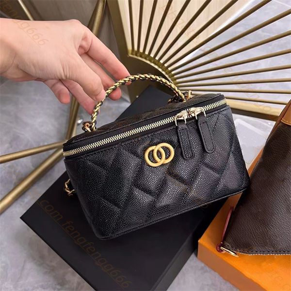 high fashion designers cosmetic bags genuine leather handbag women chain cross body shoulders bag lady evening bags clutch totes hobo purses
high fashion designers cosmetic bags genuine leather handbag women chain cross body shoulders bag lady evening bags clutch totes hobo purses