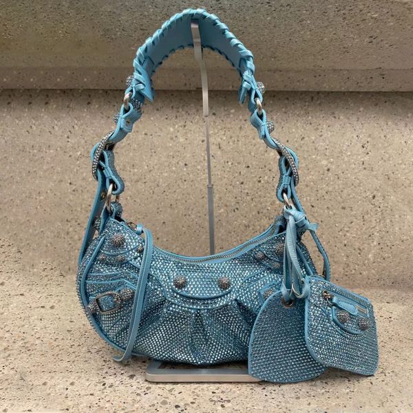 full drill fashions le cagole rhinestones shoulder bags crossbody motorcycle half moon pochette women's mens luxury water drill handbag
full drill fashions le cagole rhinestones shoulder bags crossbody motorcycle half moon pochette women's mens luxury water drill handbag