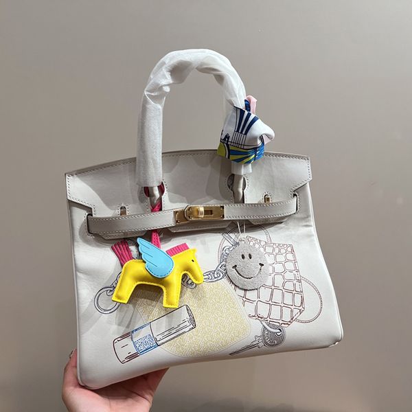 designer fashion handbag 5a women's bag casual crossbody bag h series gold big lock tote bag leather underarm bag graffiti handbag
designer fashion handbag 5a women's bag casual crossbody bag h series gold big lock tote bag leather underarm bag graffiti handbag