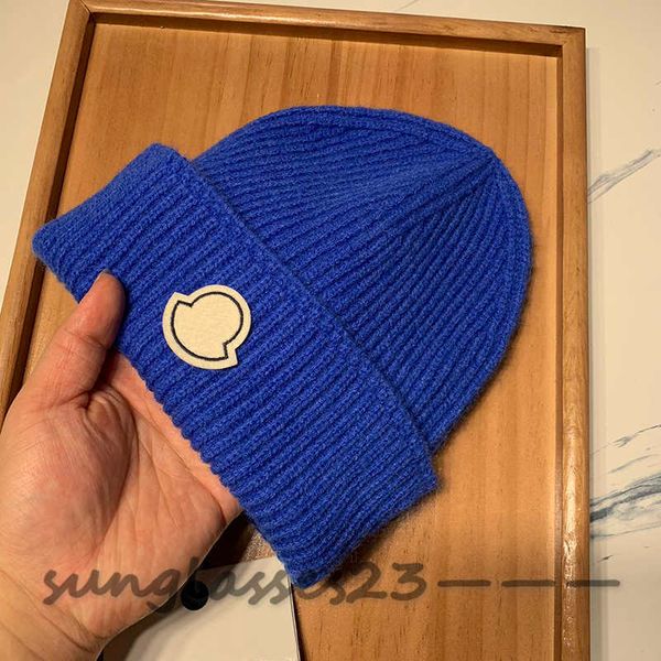 luxurys designers beanie hat skull capwinter cashmere letters casual outdoor bonnet knit hats warm multicolor beanies fashion, Blue;gray
luxurys designers beanie hat skull capwinter cashmere letters casual outdoor bonnet knit hats warm multicolor beanies fashion, Blue;gray