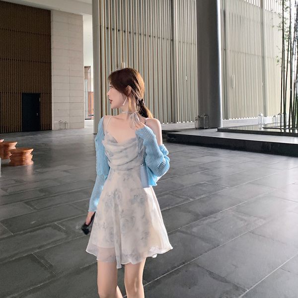 basic casual dresses fashion vneck spaghetti straps floral thin chiffon dres summer backless elastic high waist party club mini 230724, Black;gray
basic casual dresses fashion vneck spaghetti straps floral thin chiffon dres summer backless elastic high waist party club mini 230724, Black;gray