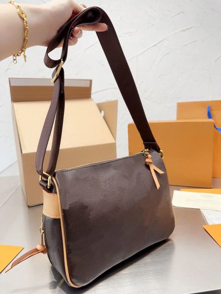 leisure handbag luxurious women designer bags matching wide and simple one shoulder crossbody bag color changing leather camera bag fashiona
leisure handbag luxurious women designer bags matching wide and simple one shoulder crossbody bag color changing leather camera bag fashiona