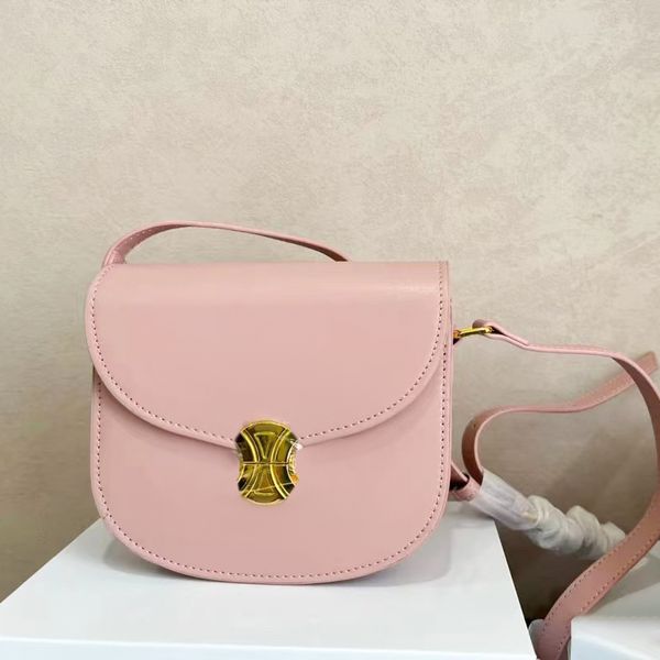 luxurys designer teen triomphe besace postman saddles crossbody totes clutch shoulder satchel bag women's mens fashion flap smooth leat
luxurys designer teen triomphe besace postman saddles crossbody totes clutch shoulder satchel bag women's mens fashion flap smooth leat