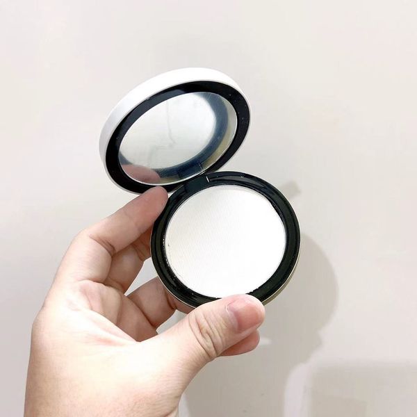 brand radiant matte powder glow powder 6.5g 01 nuage 02 mlrage natural long-lasting face pressed powders famous makeup
brand radiant matte powder glow powder 6.5g 01 nuage 02 mlrage natural long-lasting face pressed powders famous makeup
