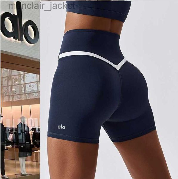 2023 desginer alos yoga shorts contrast hip lift nude shorts women's cross waist tight sports quick dry fitness shorts, White;black
2023 desginer alos yoga shorts contrast hip lift nude shorts women's cross waist tight sports quick dry fitness shorts, White;black