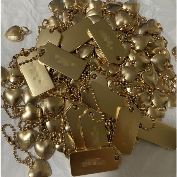 hangtag metal tag metal heart shoulder bag accessory, Black
hangtag metal tag metal heart shoulder bag accessory, Black