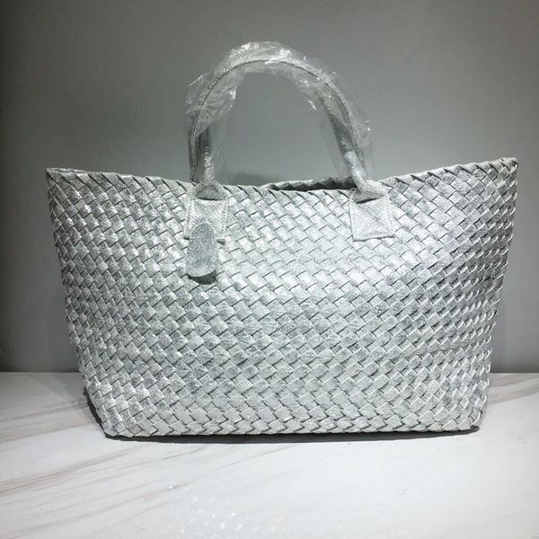 luxury fahion handbag designer bag the tote bag shouder crossbody bags leather women bag braid leather bags handbag designer lady clutch pur
luxury fahion handbag designer bag the tote bag shouder crossbody bags leather women bag braid leather bags handbag designer lady clutch pur