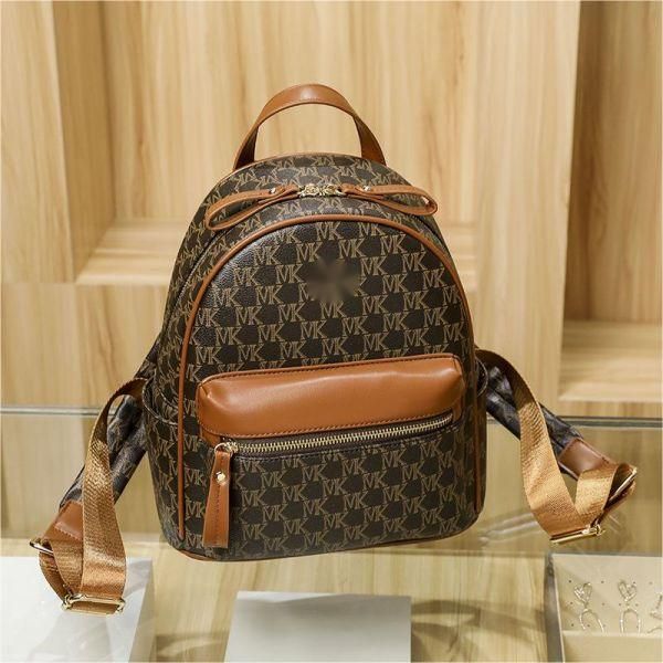 new women's backpack autumn and winter premium high capacity travel backpack small genuine leather mommy bag
new women's backpack autumn and winter premium high capacity travel backpack small genuine leather mommy bag