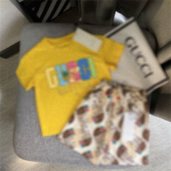 summer designer t-shirt shorts 2 for boys and girls sports suits children's brand letters premium cotton summer a06, White
summer designer t-shirt shorts 2 for boys and girls sports suits children's brand letters premium cotton summer a06, White