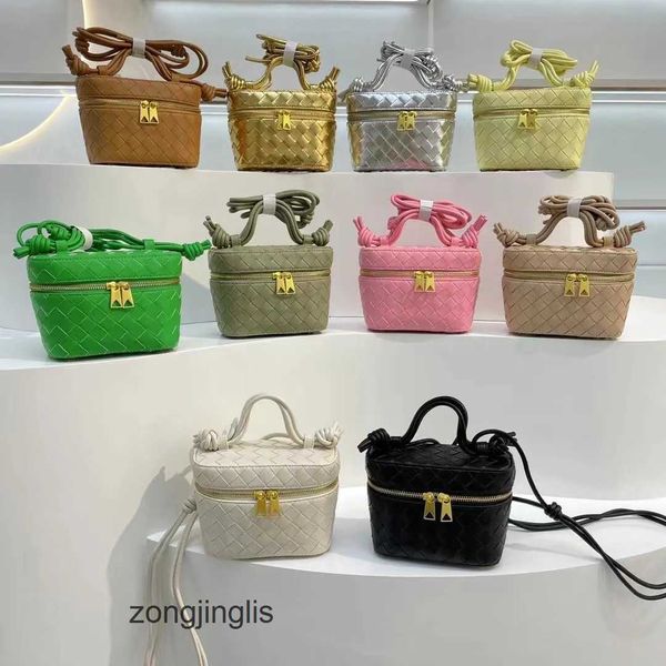 intrecciato venetas bags designer 2023 girl bag botteges classic makeup ladies box fashion woven versatile square single shoulder oblique st
intrecciato venetas bags designer 2023 girl bag botteges classic makeup ladies box fashion woven versatile square single shoulder oblique st