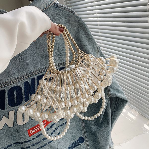 evening bags women's luxury pearl handbag women's evening bag women's evening bag party bag wallet messenger bag 230724
evening bags women's luxury pearl handbag women's evening bag women's evening bag party bag wallet messenger bag 230724