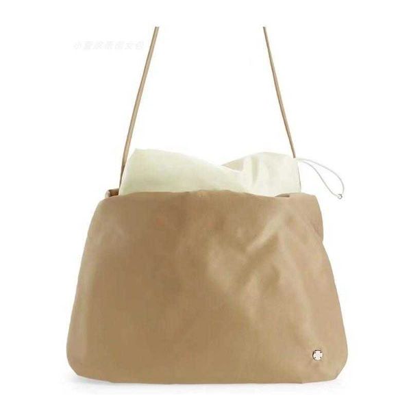 designer bags leather commuter tote advanced sense one shoulder bucket classic tote the row vqjj
designer bags leather commuter tote advanced sense one shoulder bucket classic tote the row vqjj