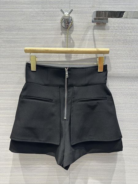 women's brand same style shorts new summer autumn fashion flare designer luxury women trousers, White;black
women's brand same style shorts new summer autumn fashion flare designer luxury women trousers, White;black