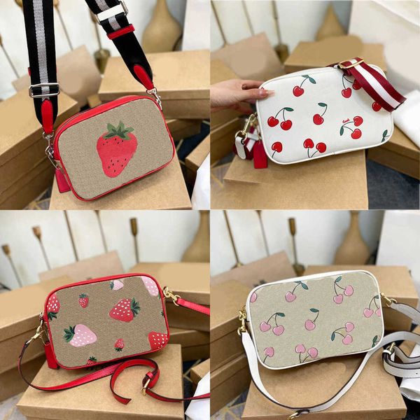 strawberry shoulder bags women designer camera bags luxurys handbag tote leather designer crossbody female messenger purses 230615
strawberry shoulder bags women designer camera bags luxurys handbag tote leather designer crossbody female messenger purses 230615