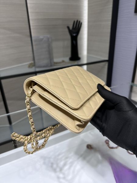 mini chain woc bags luxury crossbody womens designer cc bag shoulder bag sheepskin leather for daily life with zipper and metal ball dust ba
mini chain woc bags luxury crossbody womens designer cc bag shoulder bag sheepskin leather for daily life with zipper and metal ball dust ba